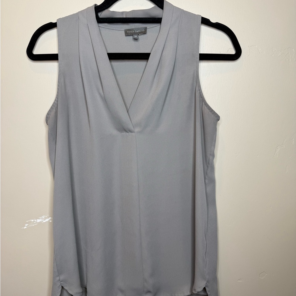 Vince Camuto Light Gray V-Neck Sleeveless Blouse